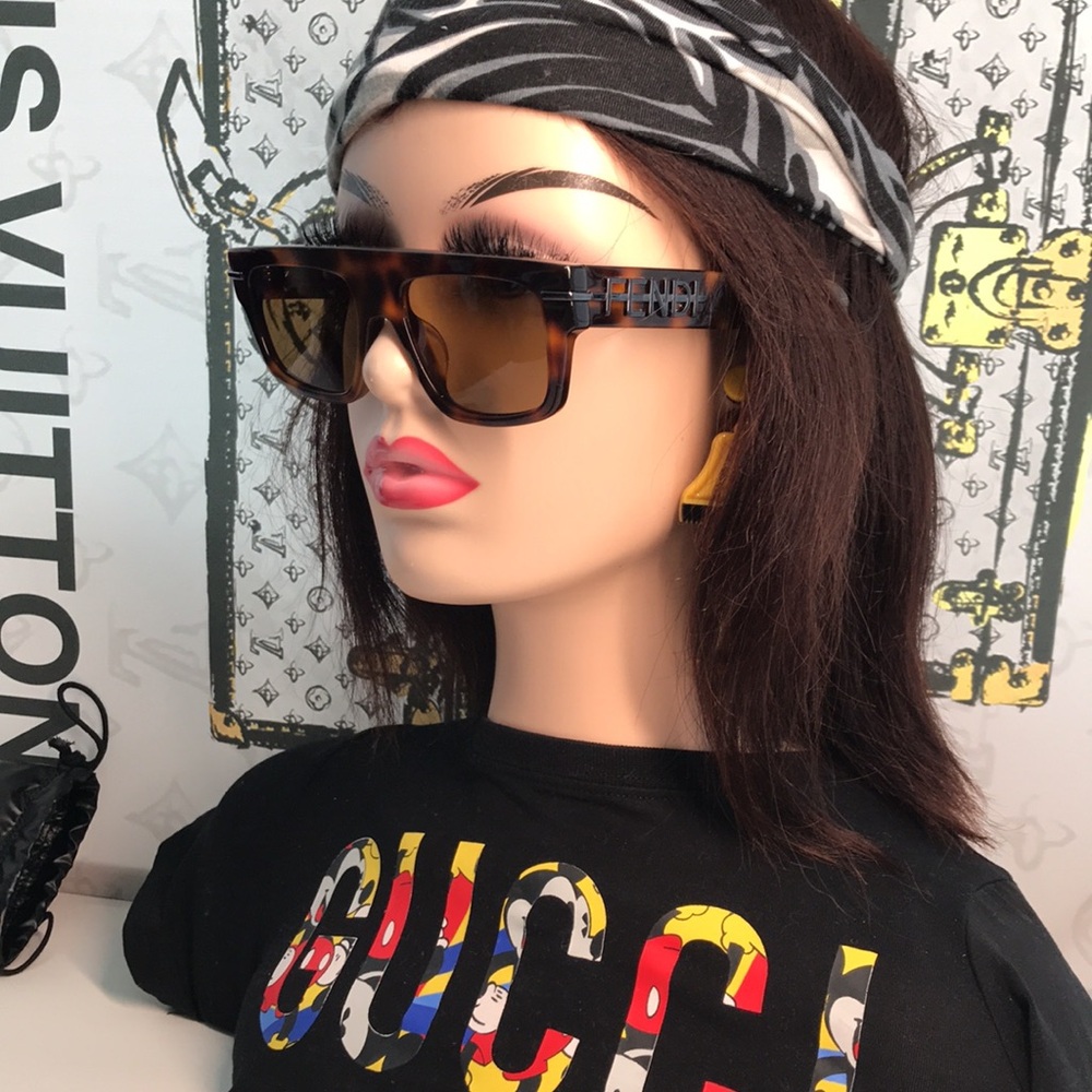 NEW AUTHENTIC Fendi Tortoise Sunglasses FE40091U 53E